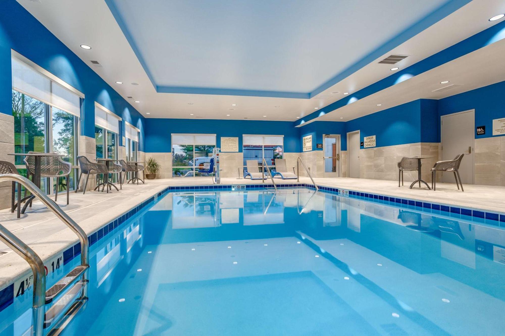 Hampton Inn Bedford In, In Exterior foto