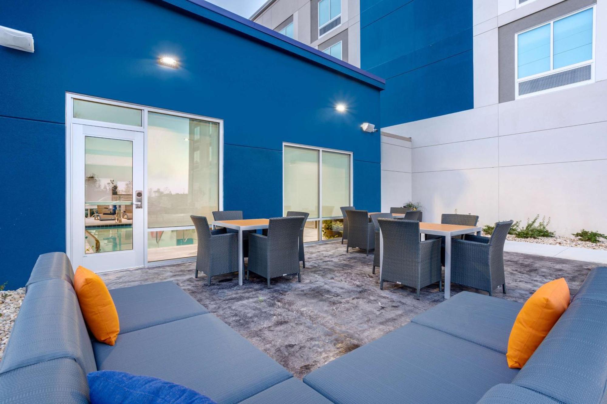 Hampton Inn Bedford In, In Exterior foto